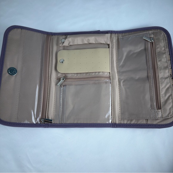NWOT Elegant Purple Jewelry Travel Case - Picture 4 of 6